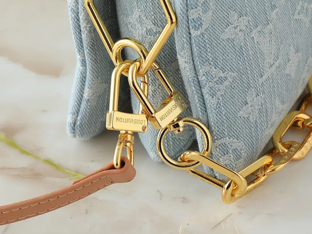 Comfortable 2743 Louis Vuitton Messenger Bags For Women