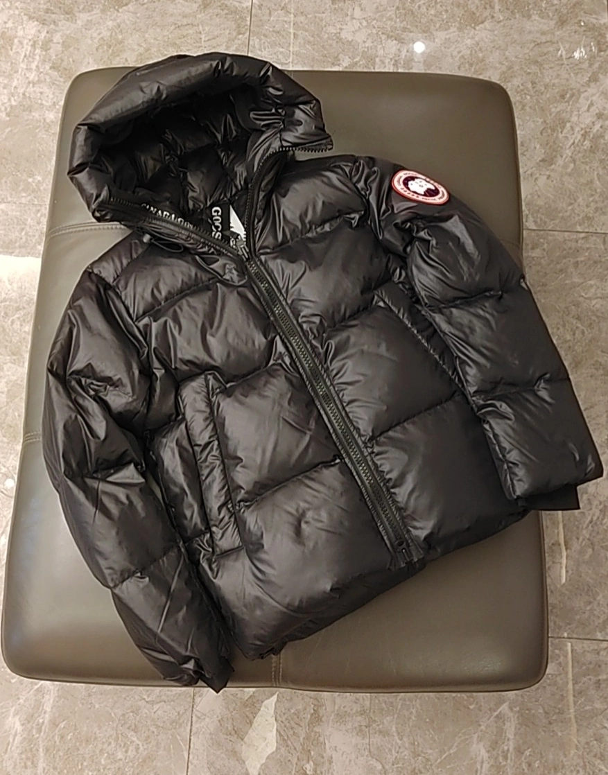 Comfortable 2801 Canada Goose Down Feather Coat Long Sleeved For Unisex