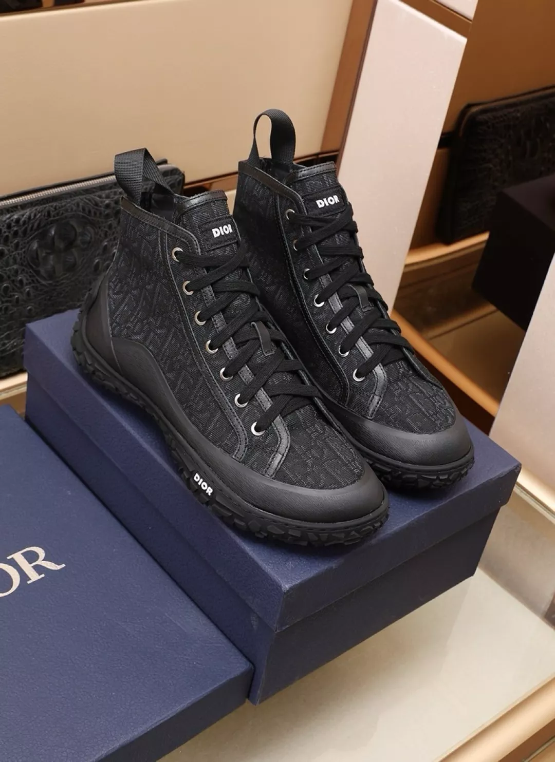 Comfortable 2886 Christian Dior High Top Shoes For Men