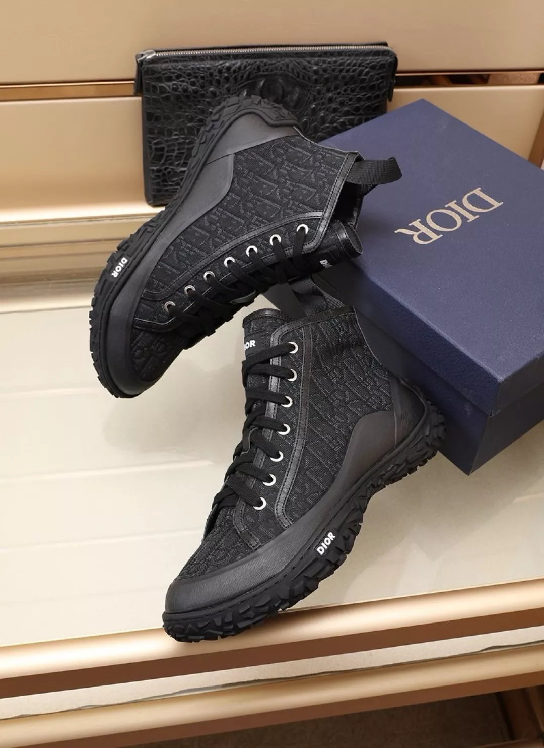 Comfortable 2886 Christian Dior High Top Shoes For Men