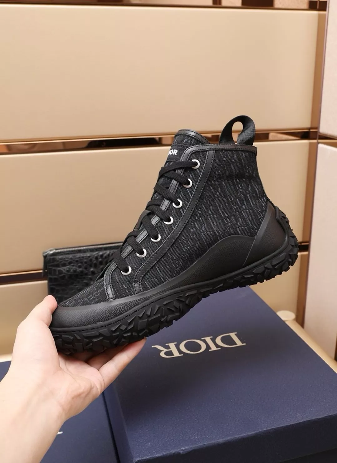 Comfortable 2886 Christian Dior High Top Shoes For Men