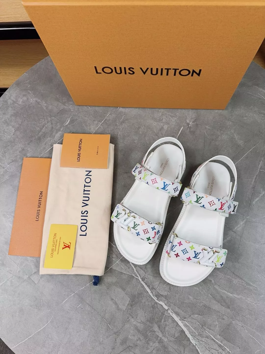 Comfortable 2916 Louis Vuitton Sandal For Men