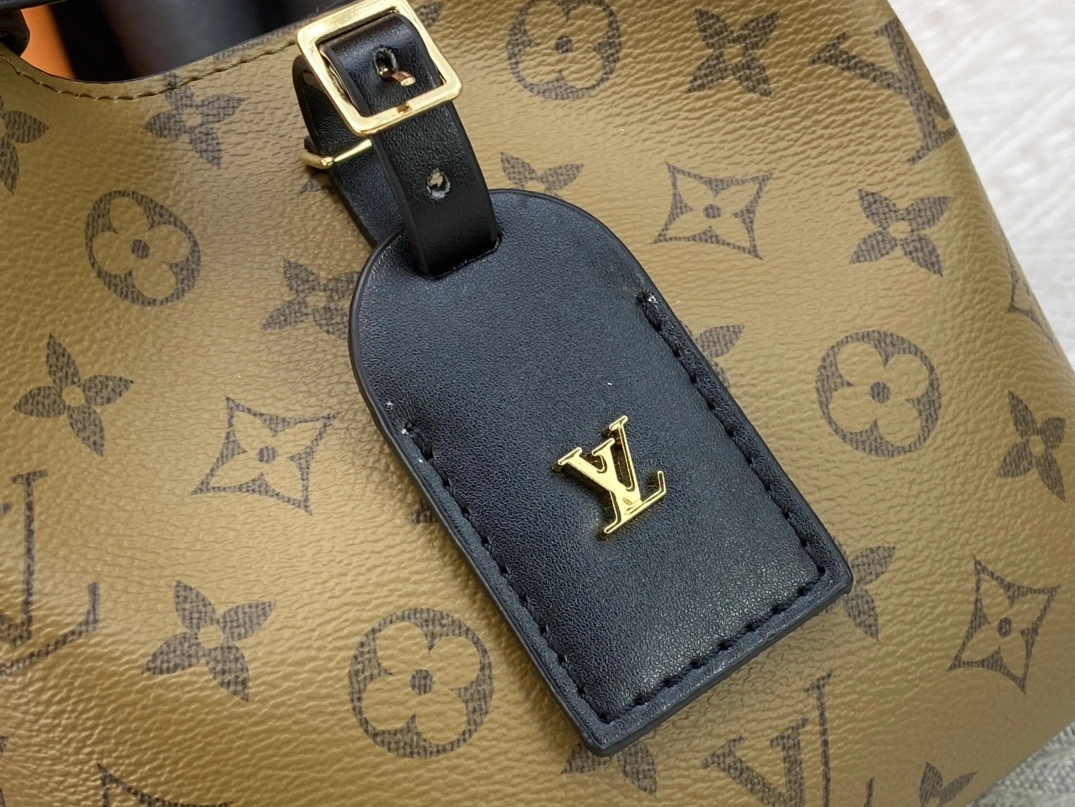 Comfortable 3015 Louis Vuitton AAA Quality Handbags For Women
