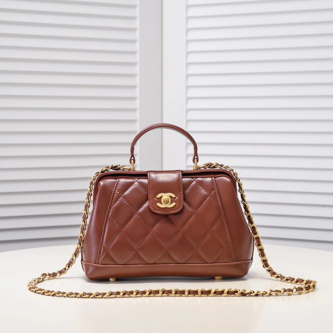 Comfortable 3104 Chanel AAA Quality Messenger Bags