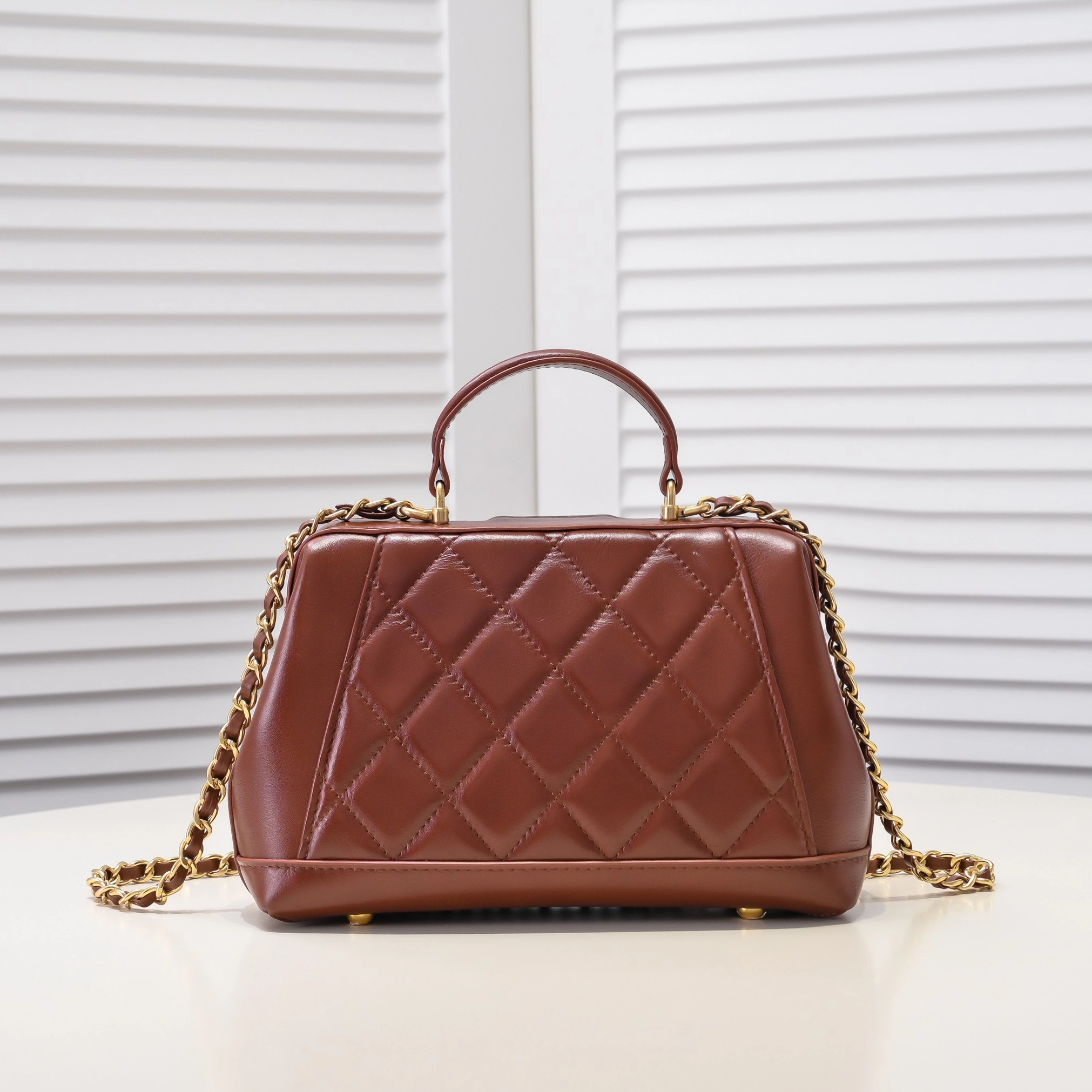 Comfortable 3104 Chanel AAA Quality Messenger Bags
