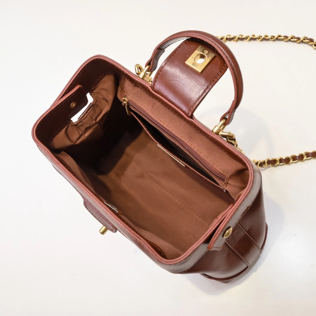 Comfortable 3104 Chanel AAA Quality Messenger Bags