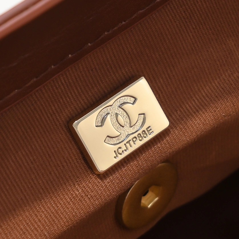 Comfortable 3104 Chanel AAA Quality Messenger Bags