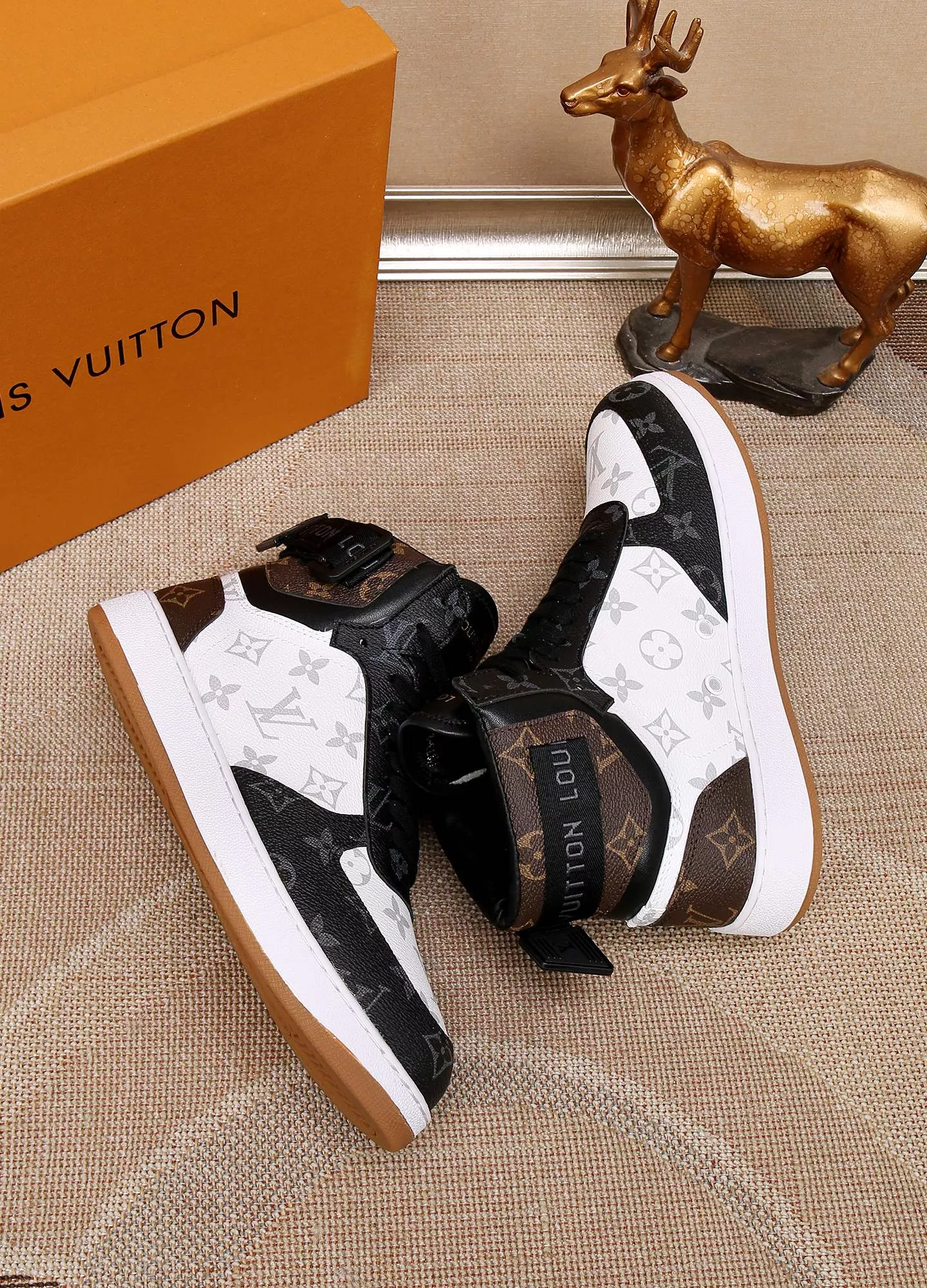 Comfortable 3168 Louis Vuitton High Tops Shoes For Men