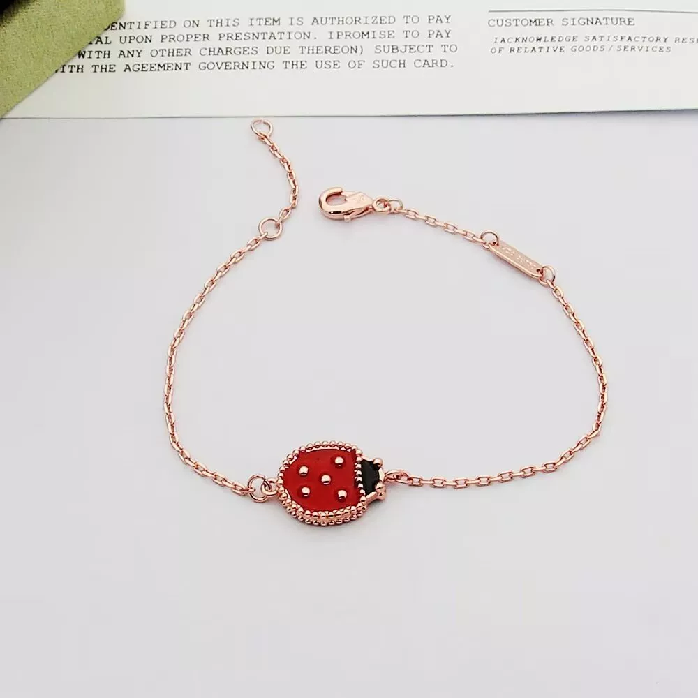 Comfortable 3223 Van Cleef & Arpels Bracelets For Women