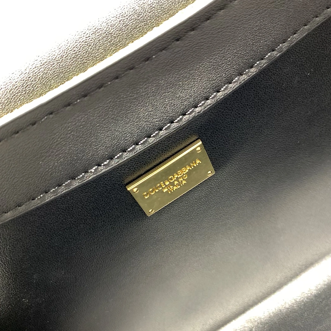Comfortable 3243 Dolce & Gabbana D&G AAA Quality Messenger Bags For Women