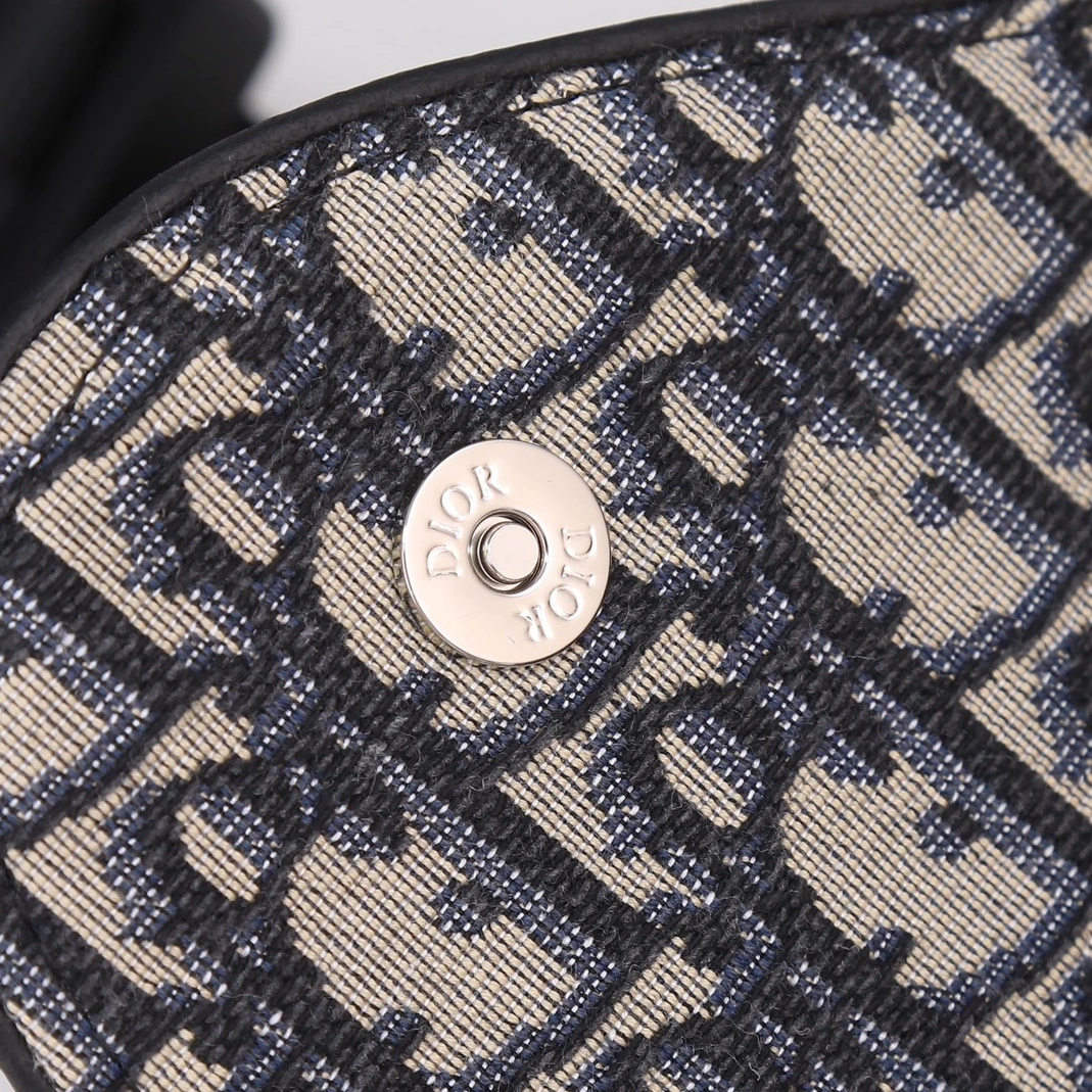 Comfortable 3340 Christian Dior AAA Man Messenger Bags