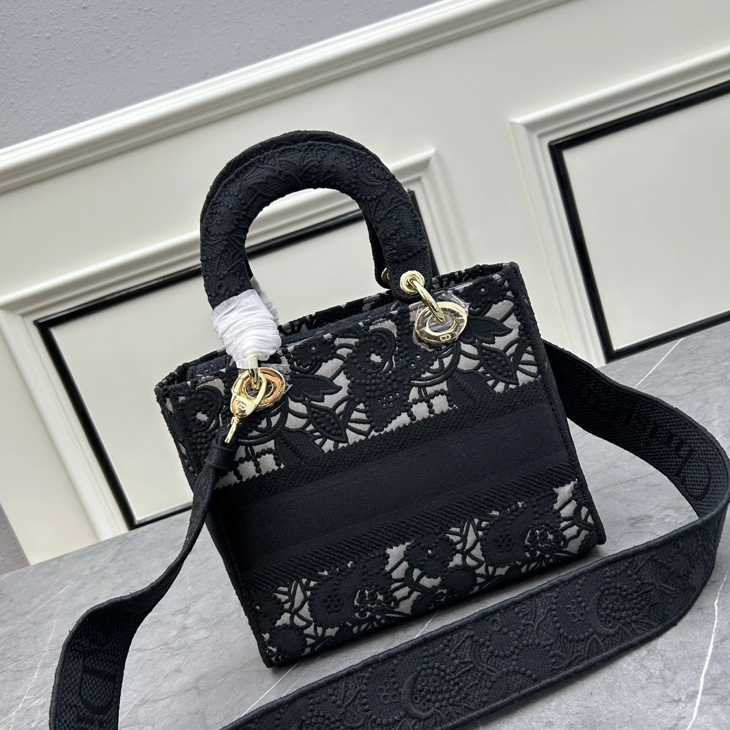 Comfortable 3430 Christian Dior AAA Quality Handbags For Women
