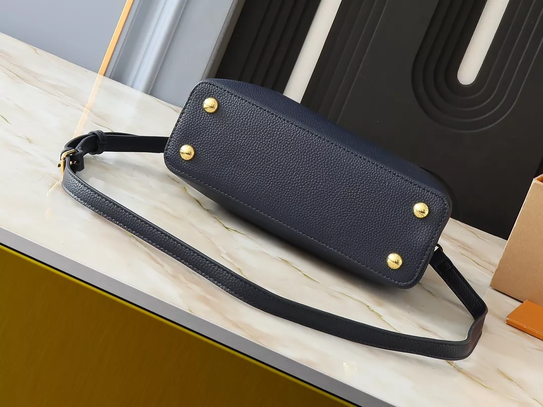 Comfortable 3488 Louis Vuitton AAA Quality Messenger Bags In Navy For Women