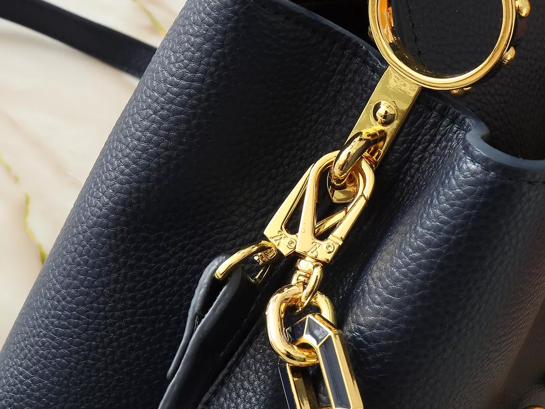 Comfortable 3488 Louis Vuitton AAA Quality Messenger Bags In Navy For Women