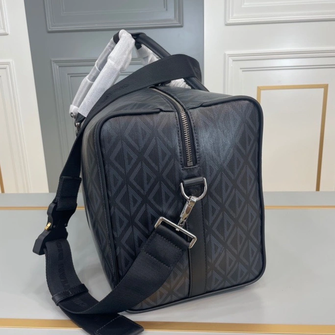 Comfortable 358 Christian Dior Travel Bags