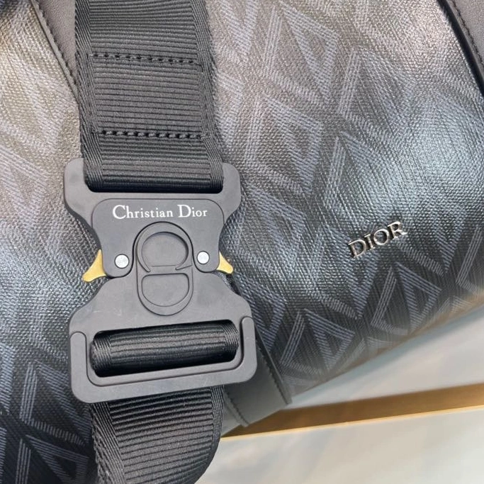 Comfortable 358 Christian Dior Travel Bags