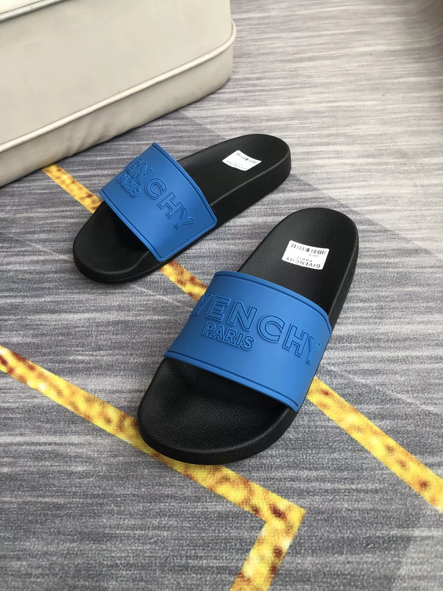 Comfortable 3649 Givenchy Slippers For Men