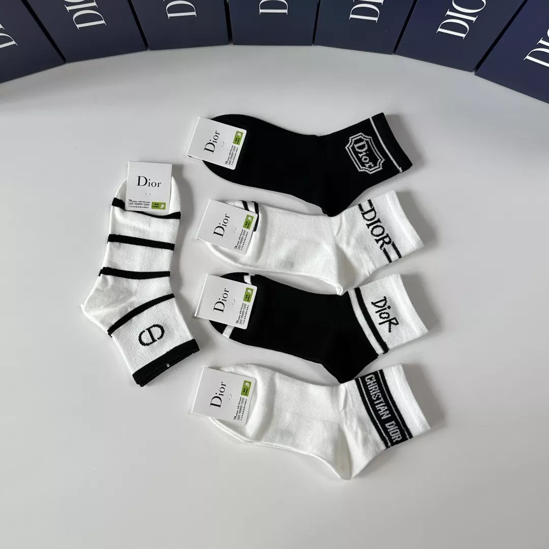 Comfortable 365 Christian Dior Socks