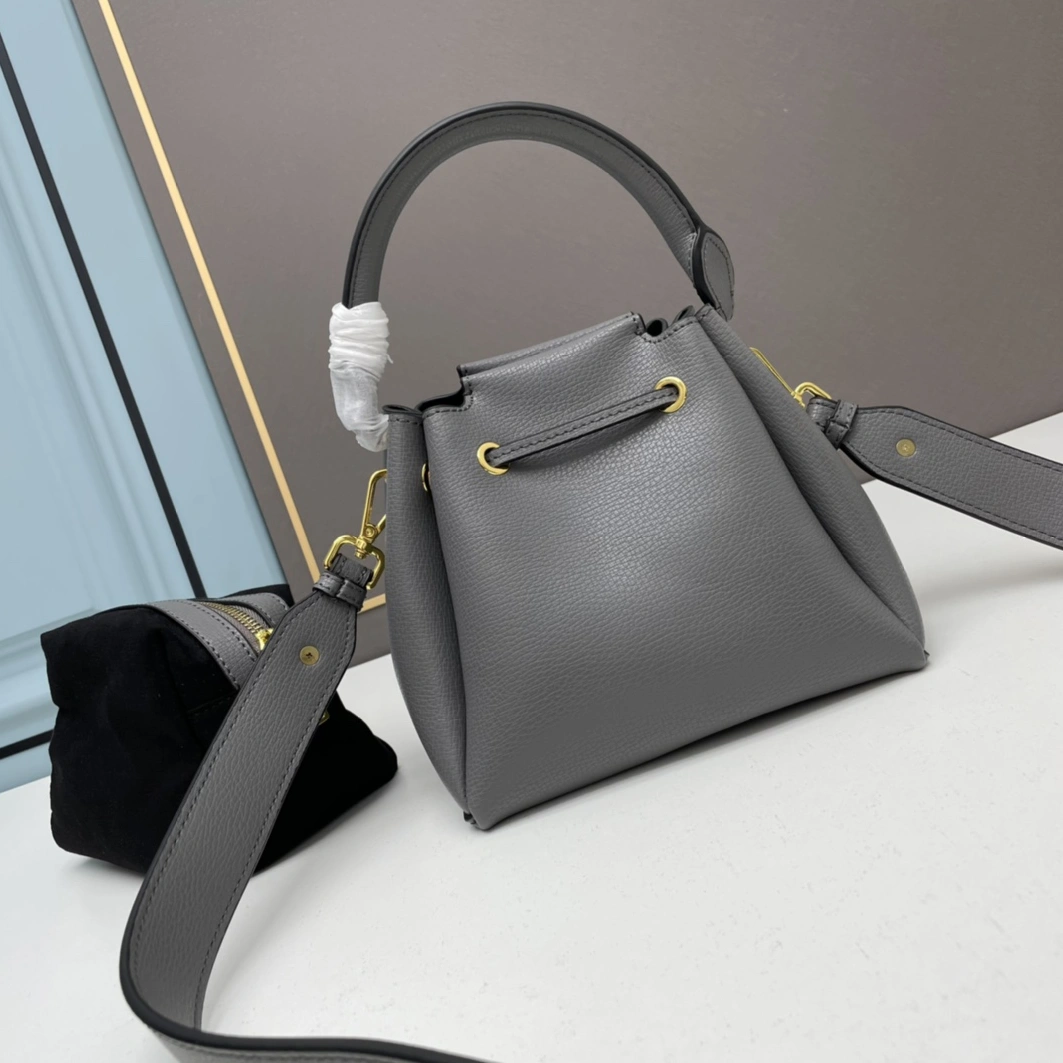 Comfortable 3661 Prada AAA Quality Handbags For Women