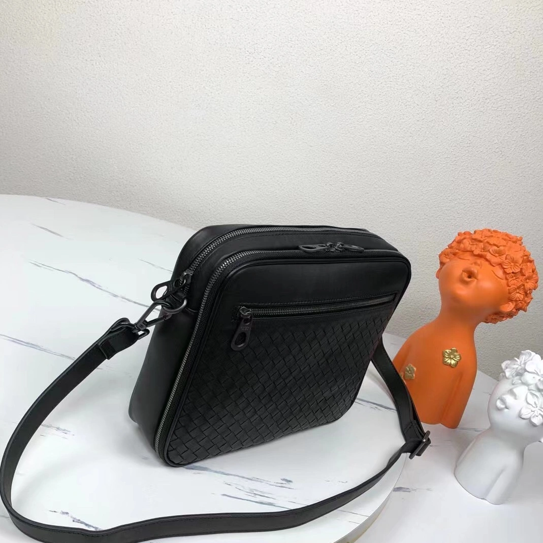 Comfortable 373 Bottega Veneta AAA Man Messenger Bags