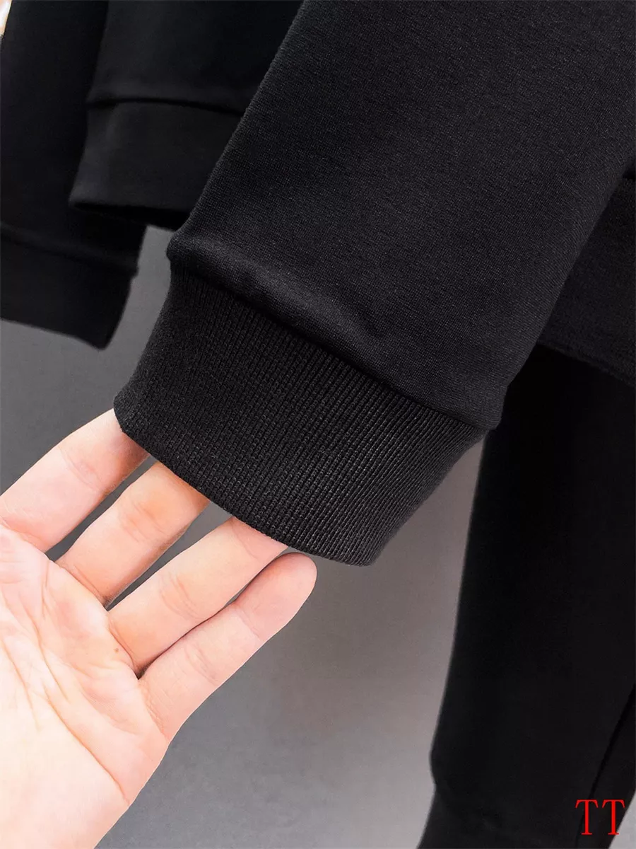 Comfortable 3738 Louis Vuitton LV Tracksuits Long Sleeved For Men