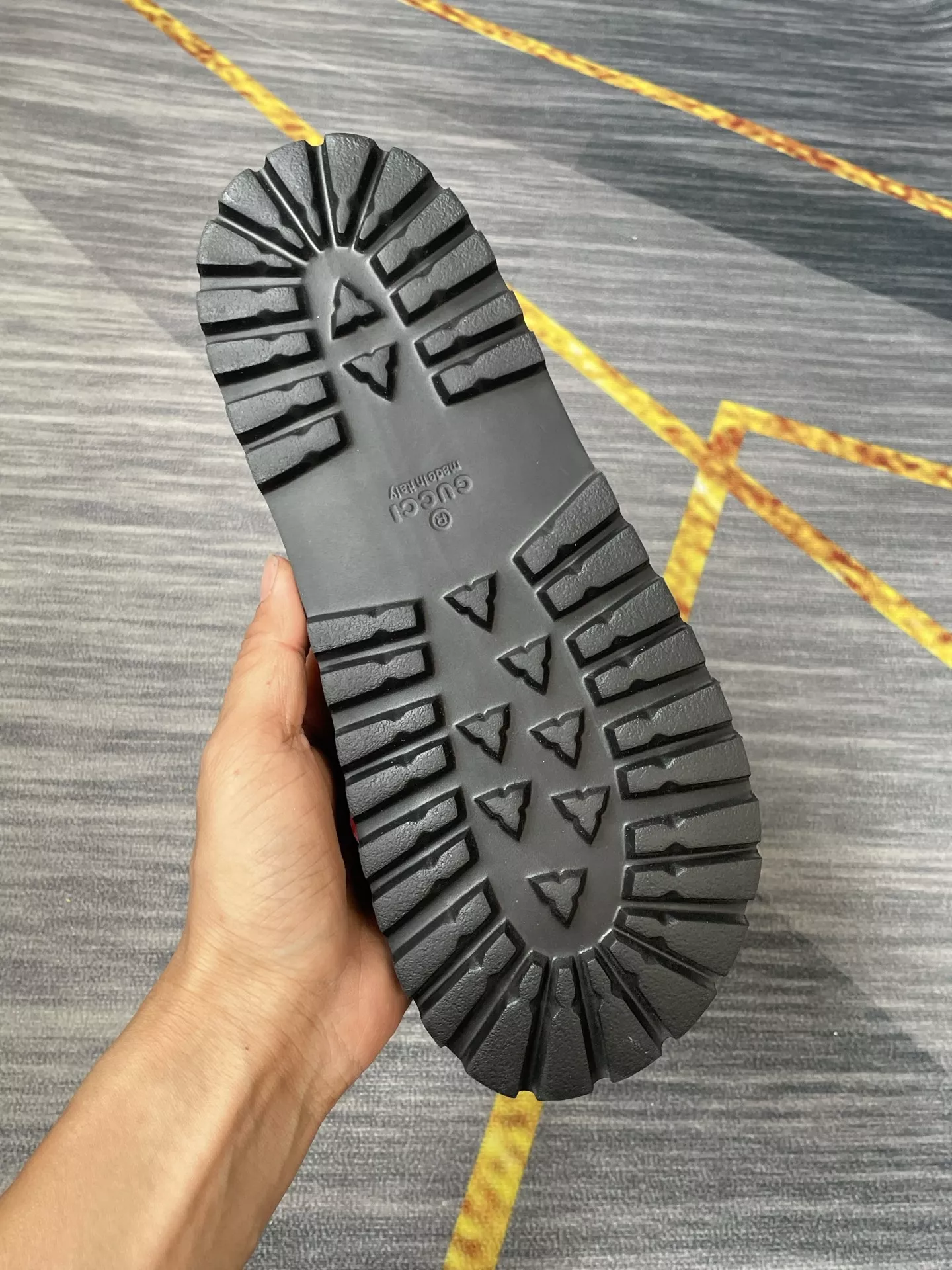 Comfortable 3791 Gucci Slippers For Men