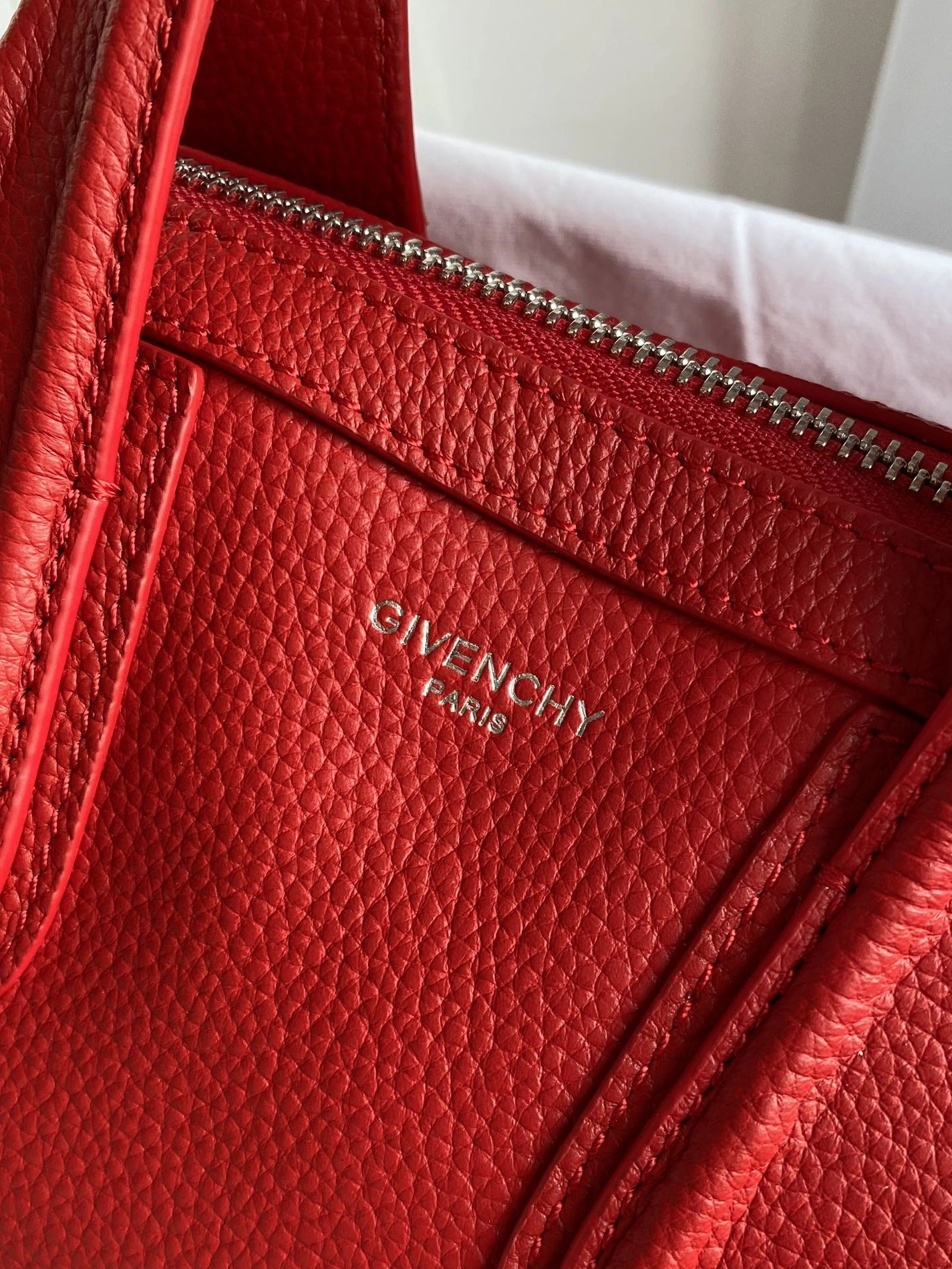 Comfortable 3814 Givenchy AAA Quality Handbags For Women