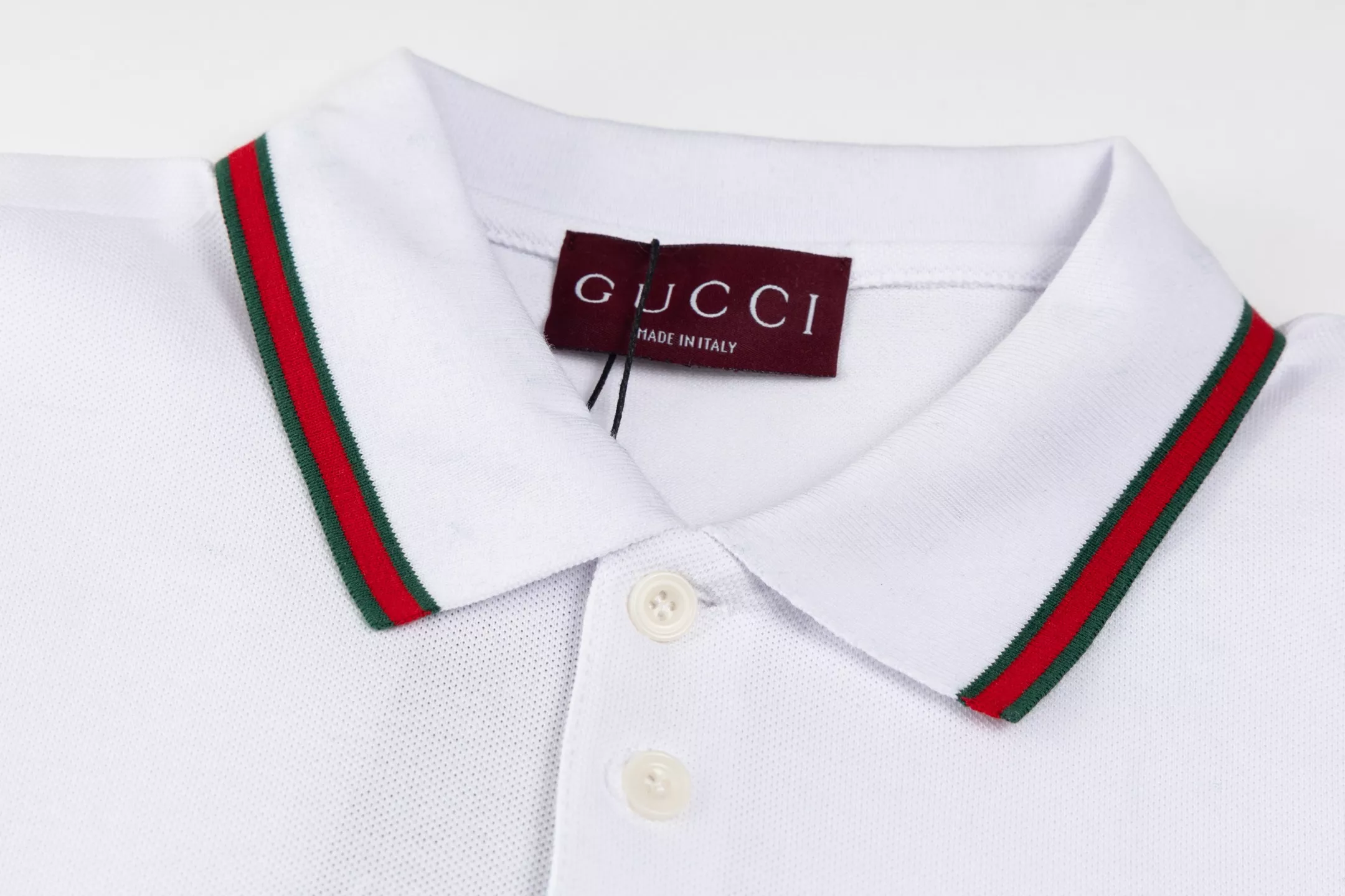Comfortable 3835 Gucci T-Shirts Short Sleeved For Men