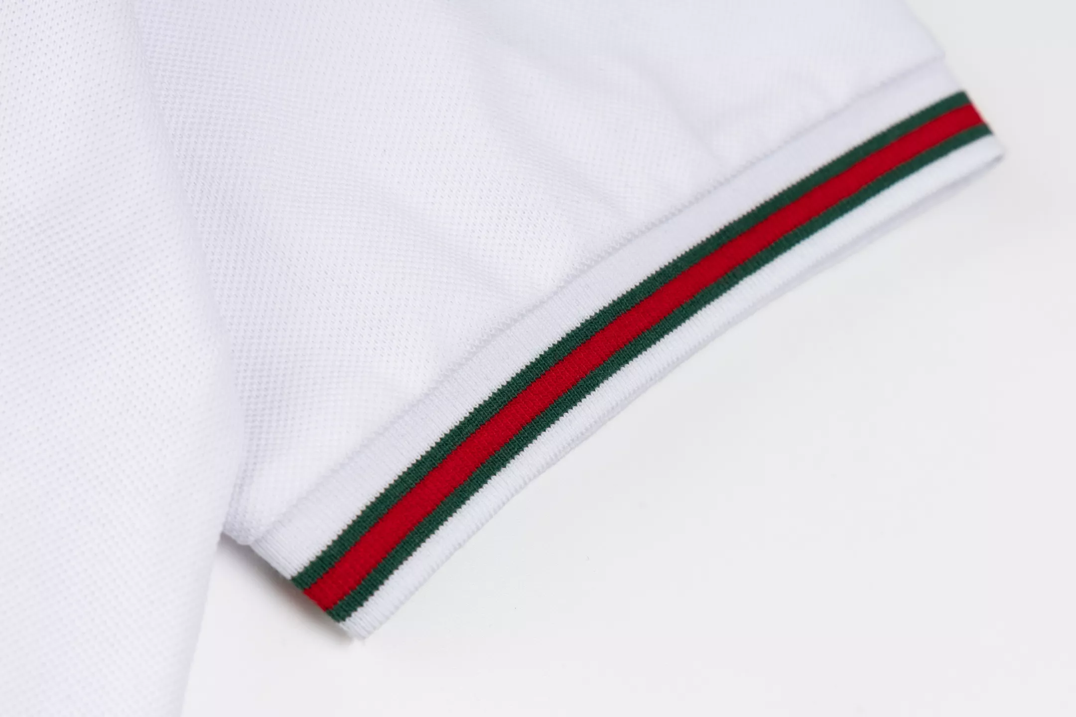 Comfortable 3835 Gucci T-Shirts Short Sleeved For Men