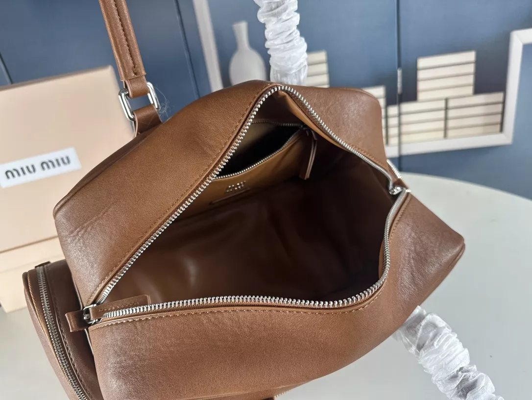 Comfortable 3855 MIU MIU AAA Quality Handbags For Women