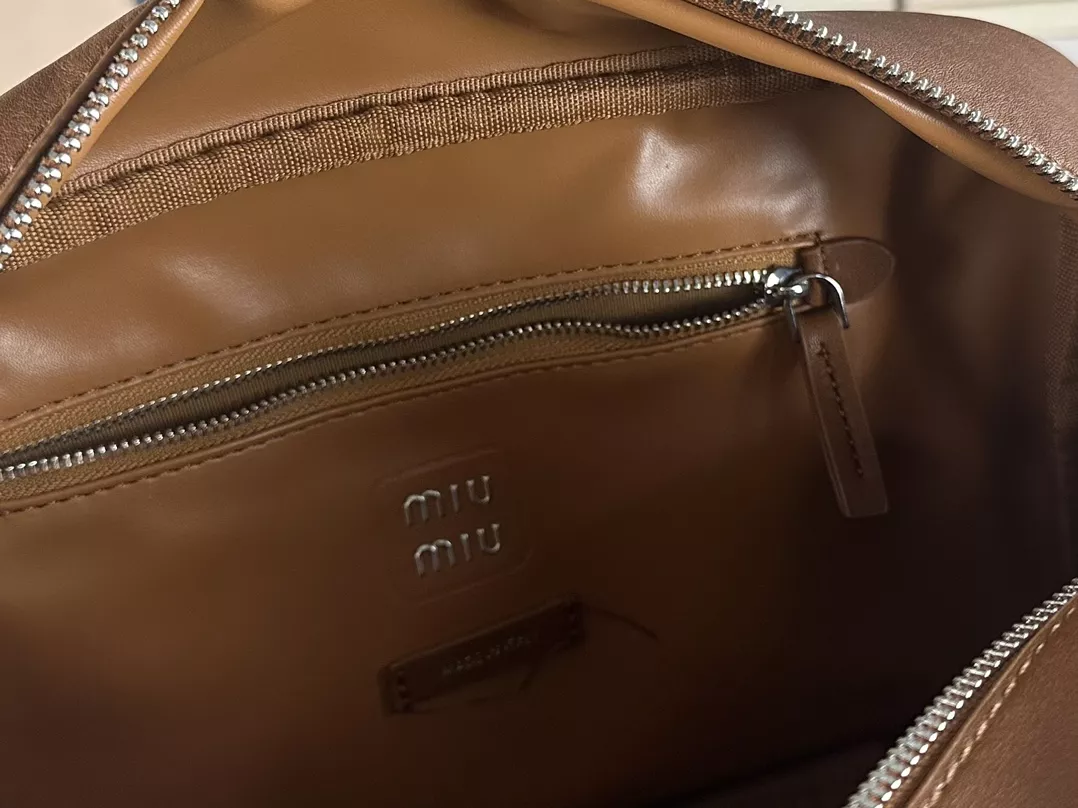 Comfortable 3855 MIU MIU AAA Quality Handbags For Women