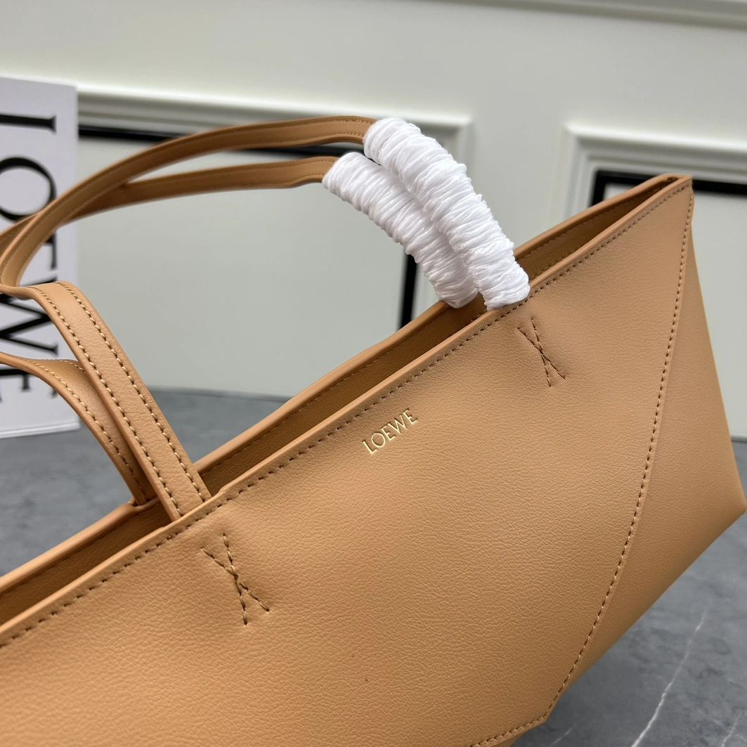 Comfortable 3896 LOEWE AAA Quality Shoulder Bags For Women