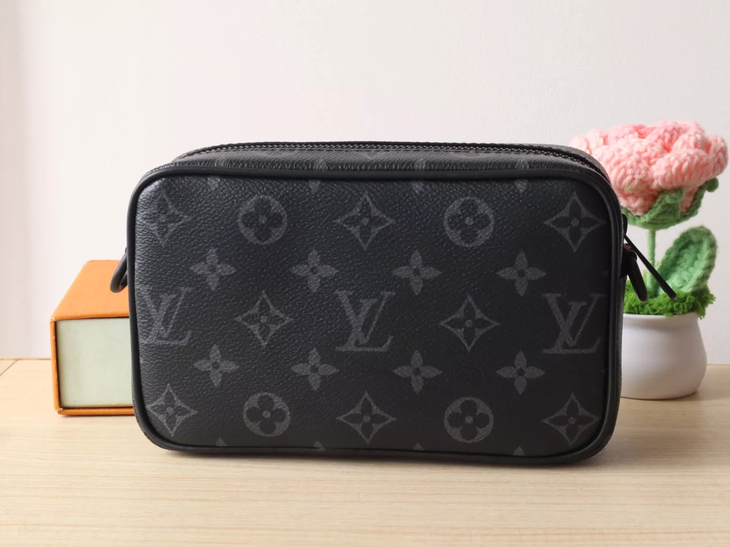 Comfortable 3903 Louis Vuitton AAA Quality Messenger Bags For Unisex