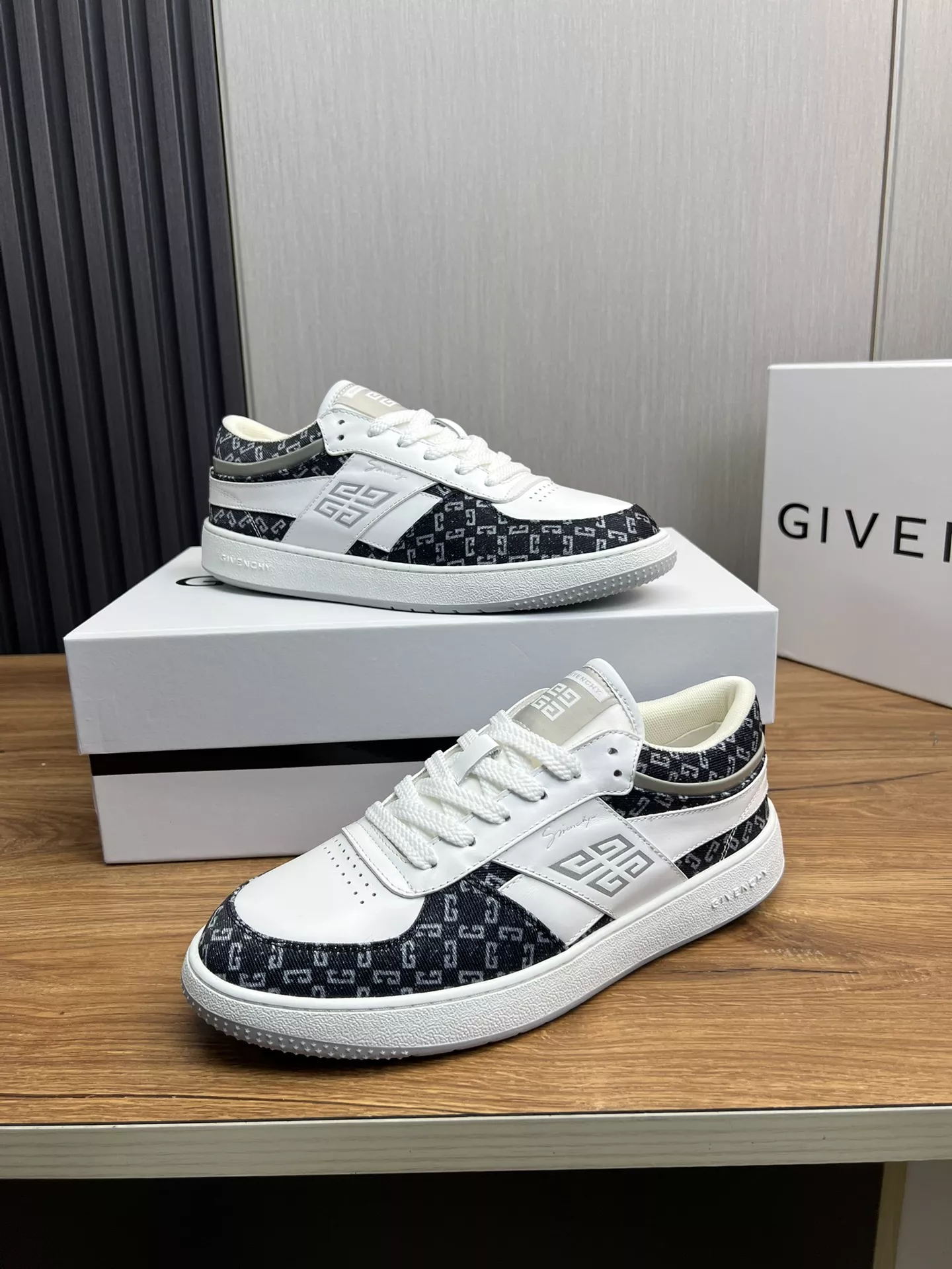 Comfortable 3916 Givenchy Casual Shoes For Men