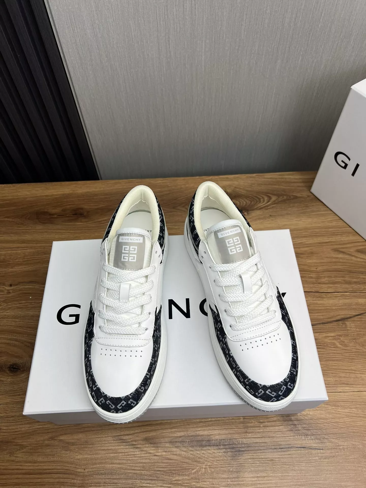 Comfortable 3916 Givenchy Casual Shoes For Men