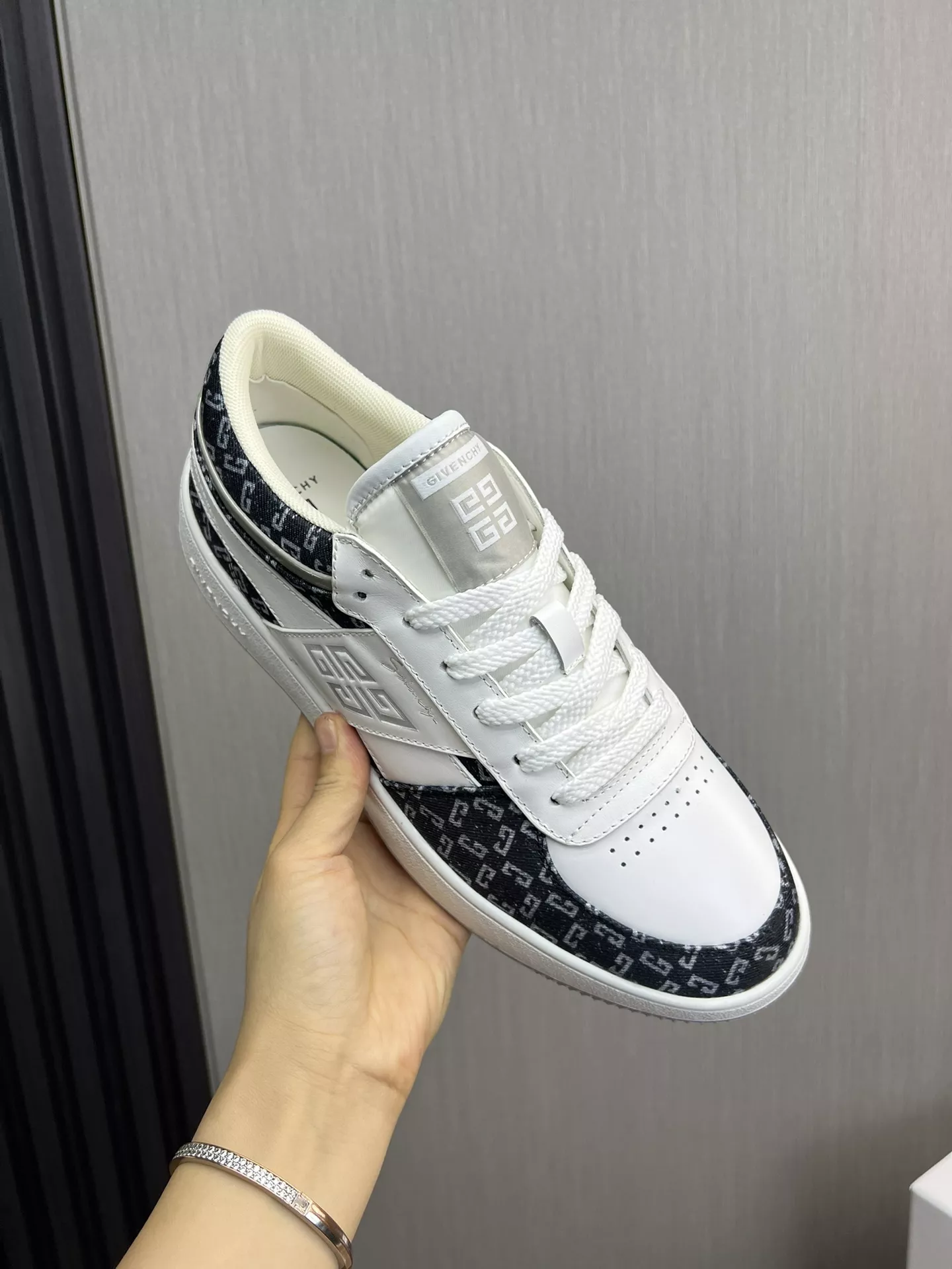 Comfortable 3916 Givenchy Casual Shoes For Men