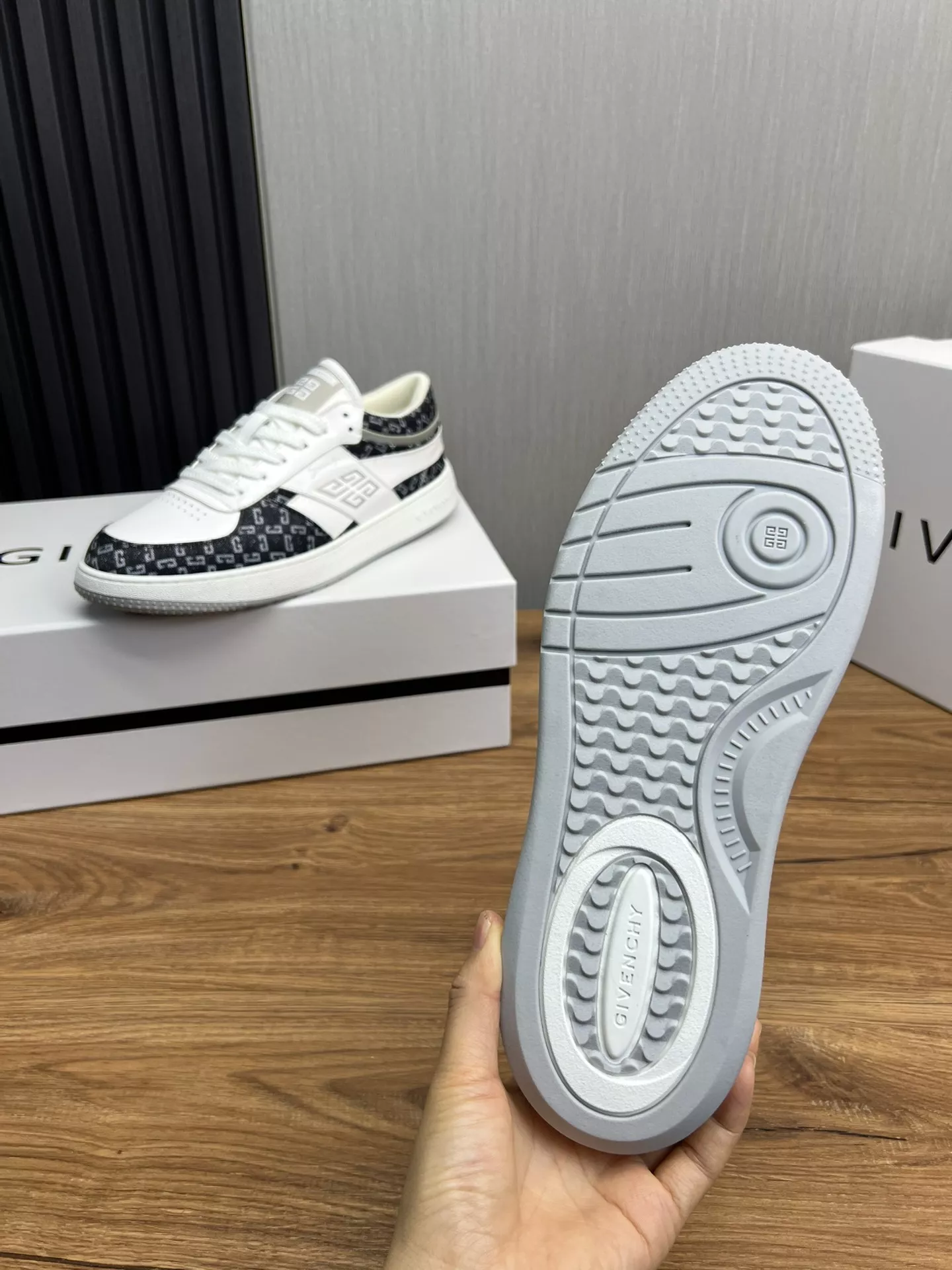 Comfortable 3916 Givenchy Casual Shoes For Men
