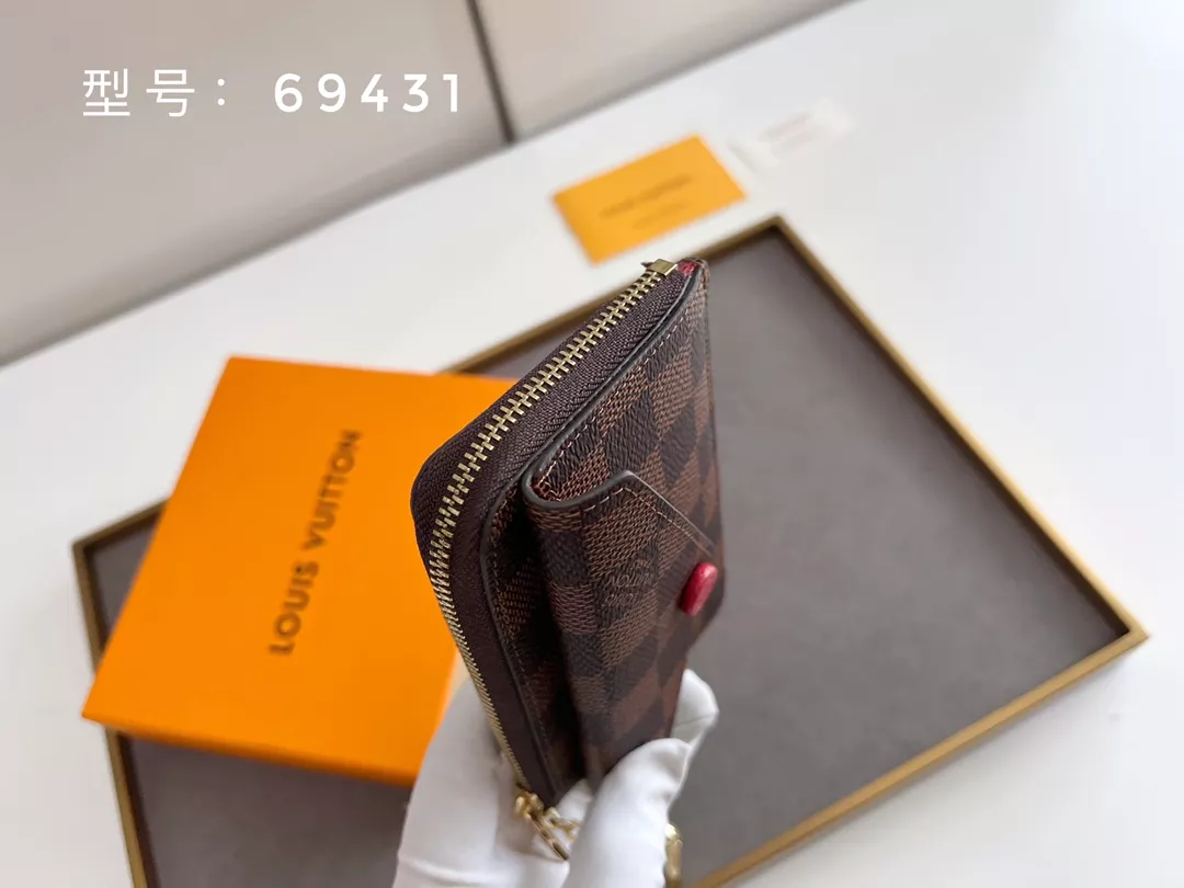 Comfortable 3955 Louis Vuitton LV Card Case
