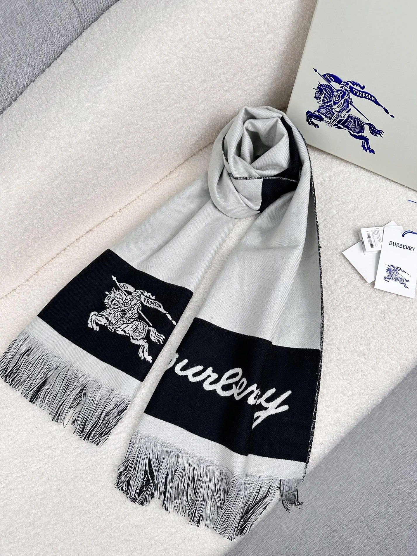 Comfortable 4005 Burberry Scarf