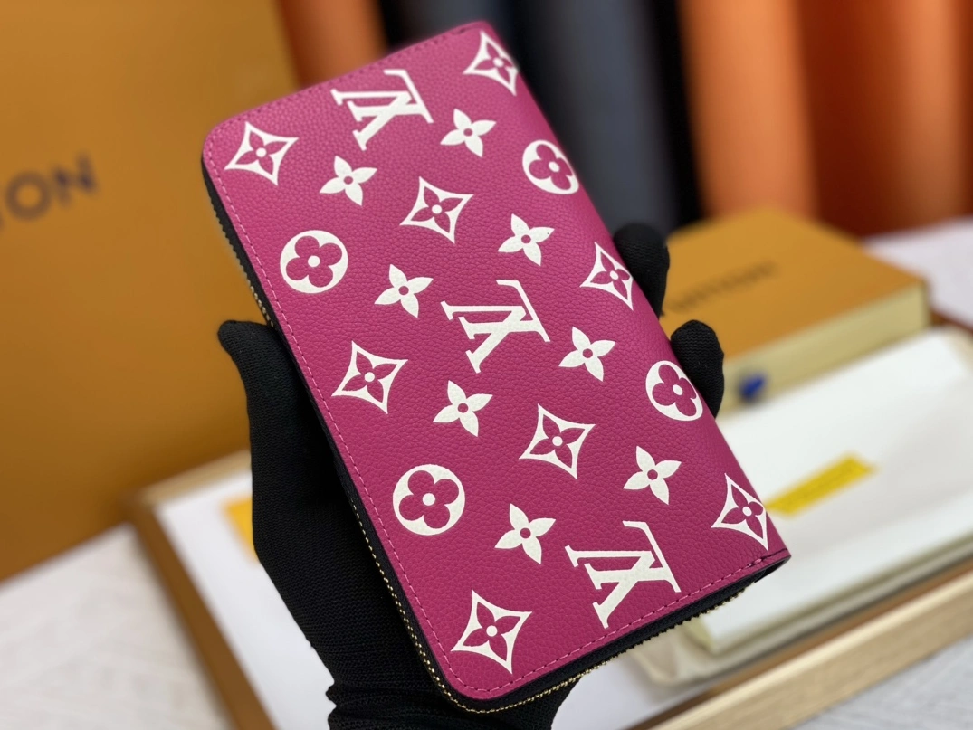 Comfortable 4072 Louis Vuitton AAA Quality Wallets For Women