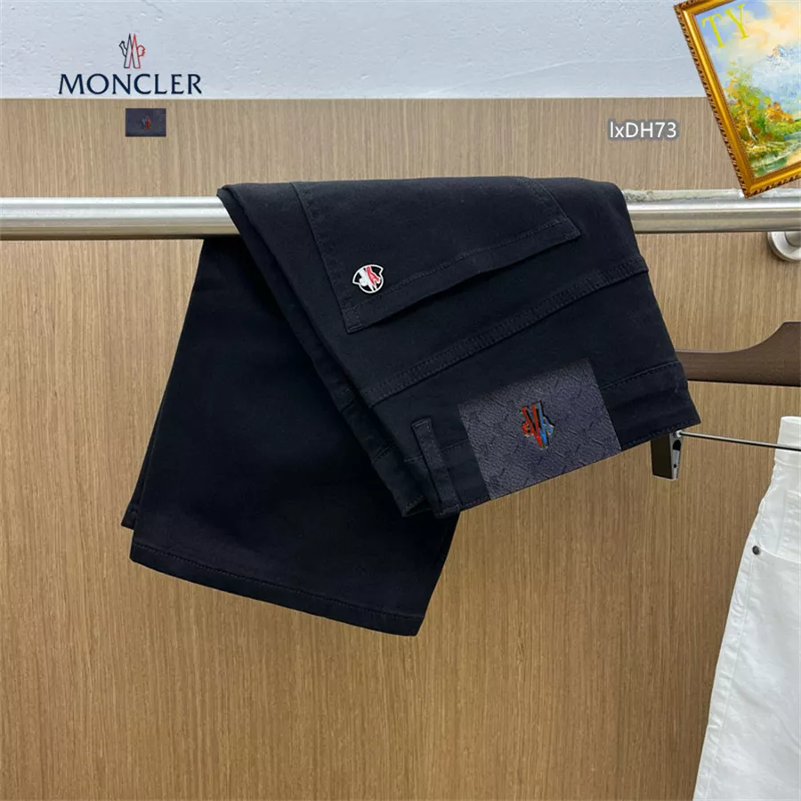 Comfortable 410 Moncler Jeans For Men