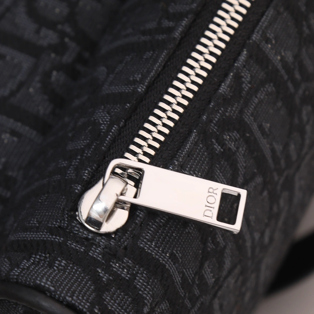 Comfortable 4270 Christian Dior AAA Man Messenger Bags