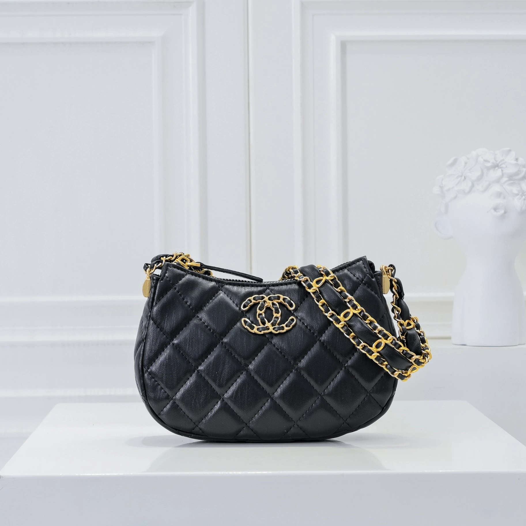 Comfortable 4272 Chanel AAA Quality Shoulder Bags For Women