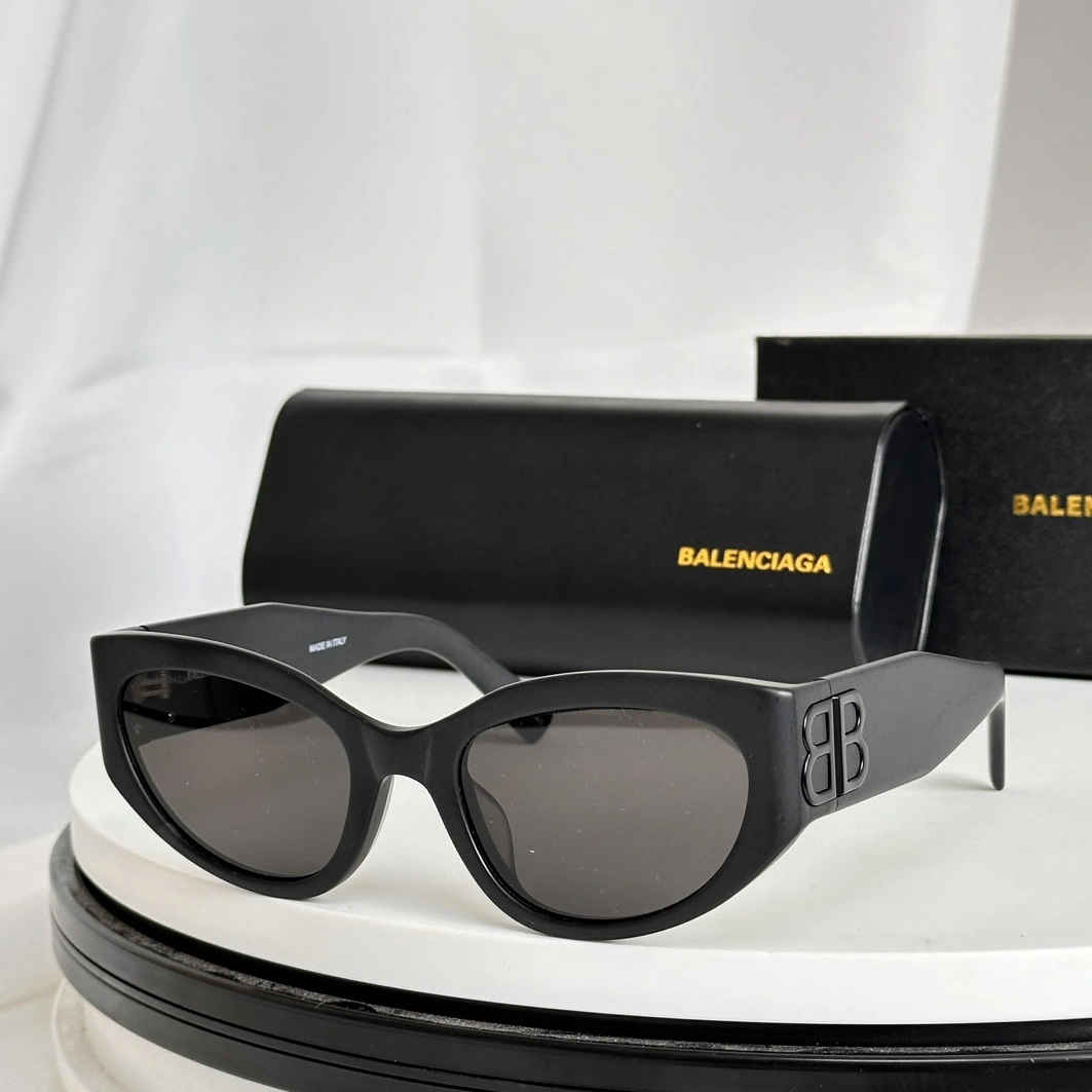 Comfortable 4296 Balenciaga AAA Quality Sunglasses