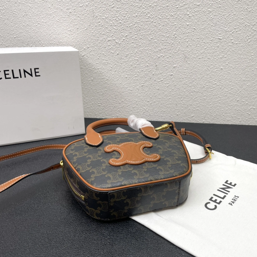 Comfortable 4429 Celine AAA Quality Handbags For Women