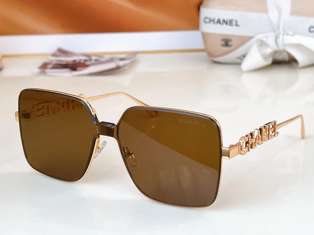 Comfortable 4529 Chanel AAA Quality Sunglasses