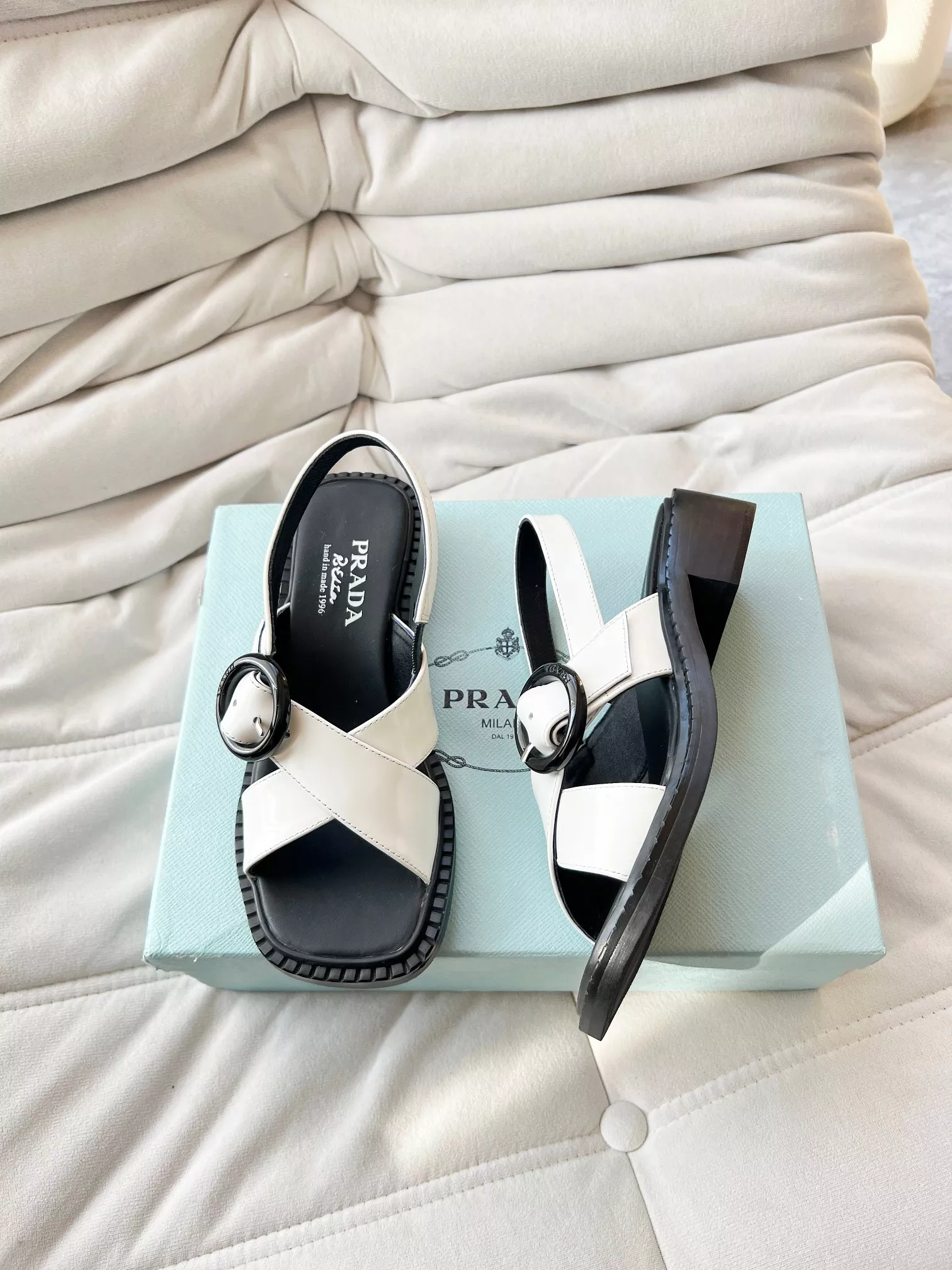 Comfortable 4566 Prada Sandal For Women