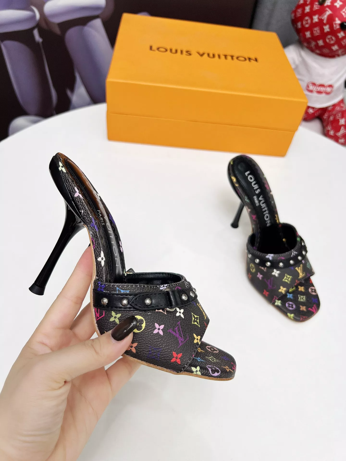 Comfortable 4642 Louis Vuitton Slippers For Women