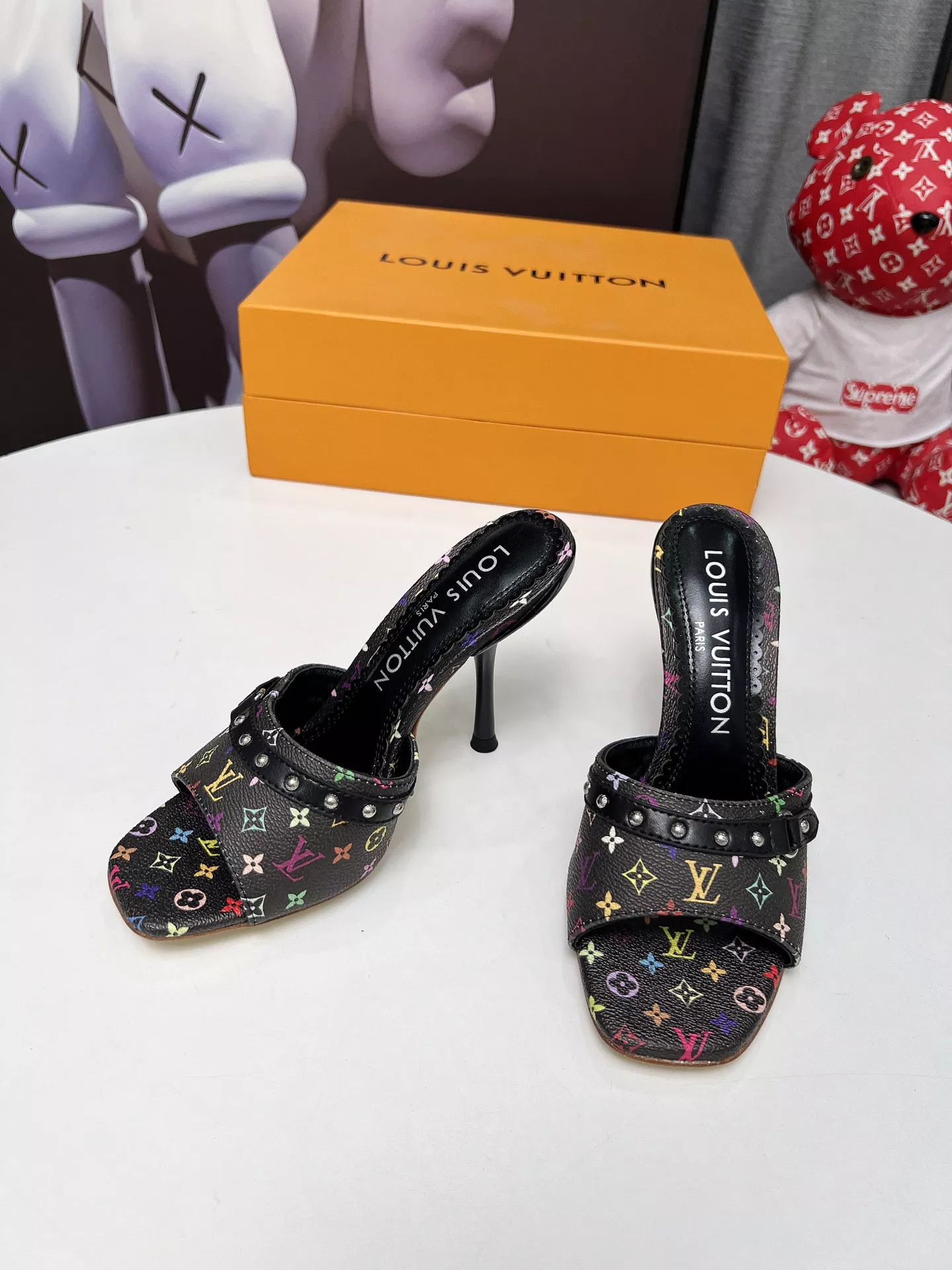 Comfortable 4642 Louis Vuitton Slippers For Women