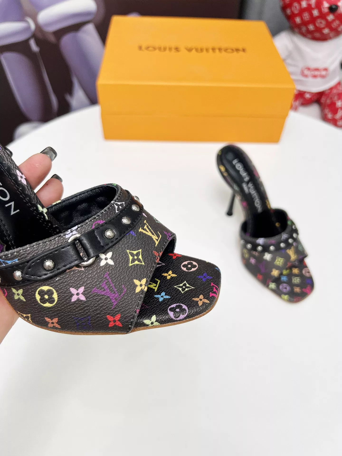 Comfortable 4642 Louis Vuitton Slippers For Women